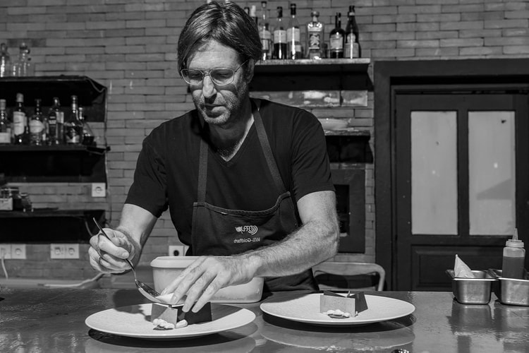 Room4Dessert Rayain Anniversary Mereka ke-10 di Powder Room.